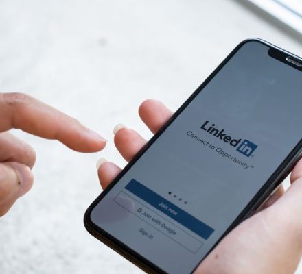 Buying Used LinkedIn Accounts Is A Great Way To Promote Your Business